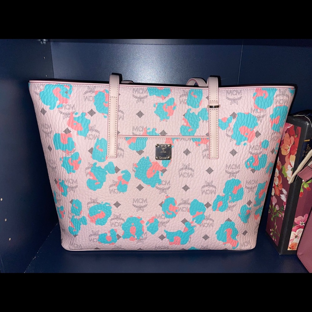 SOLD MCM Medium Anya Shopper